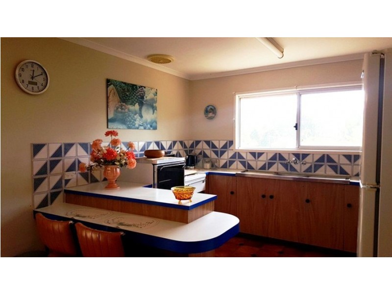 18 Johnstone Road, Southside QLD 4570