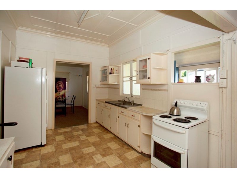25 Crown Road, Gympie QLD 4570