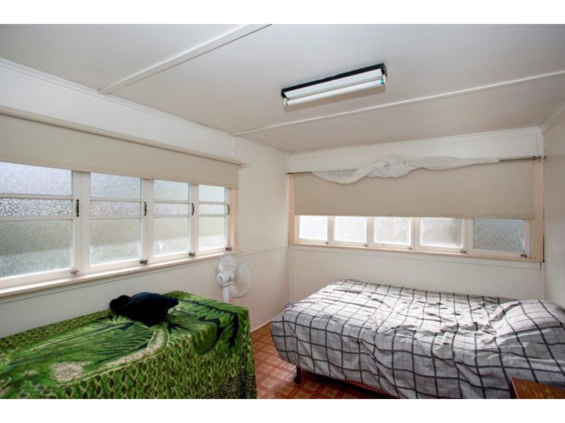 25 Crown Road, Gympie QLD 4570