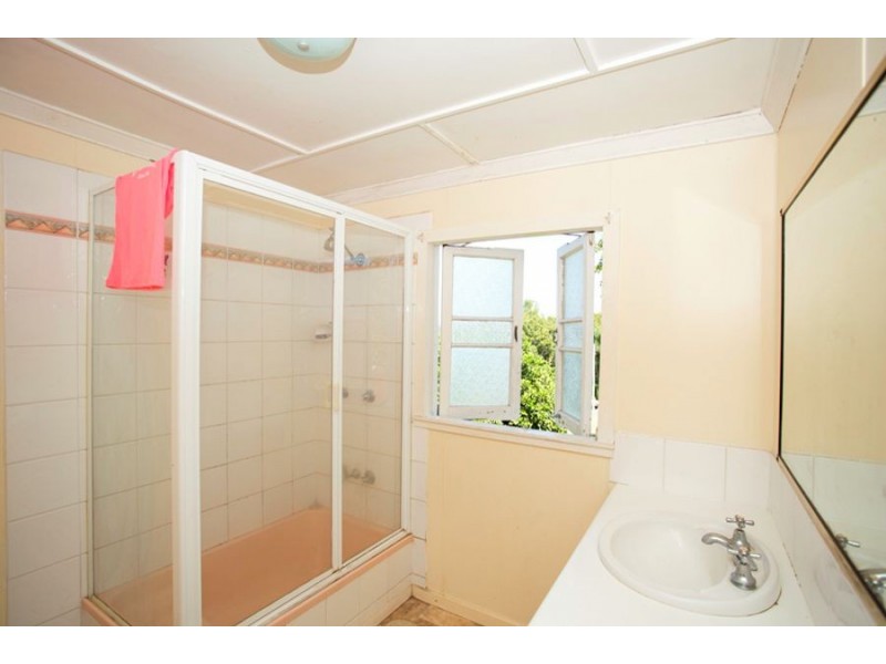 25 Crown Road, Gympie QLD 4570