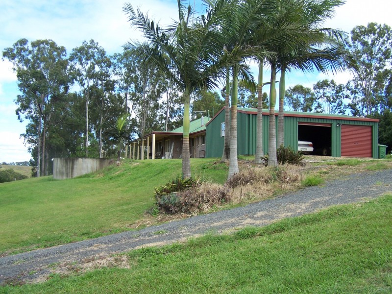 Canina QLD 4570