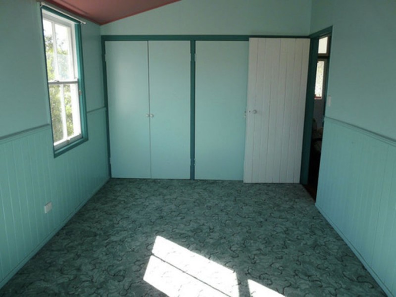 206 Oakview Road, Oakview QLD 4600