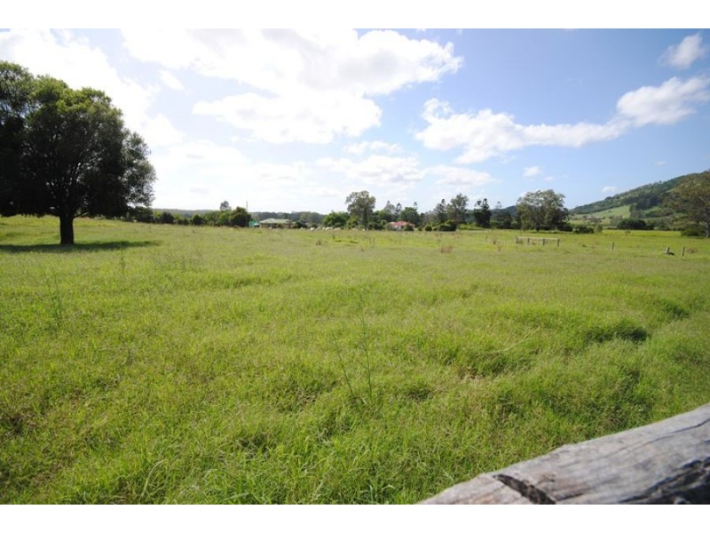 Goomboorian QLD 4570