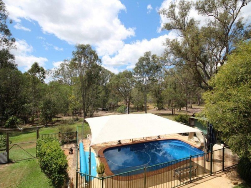 Bells Bridge QLD 4570