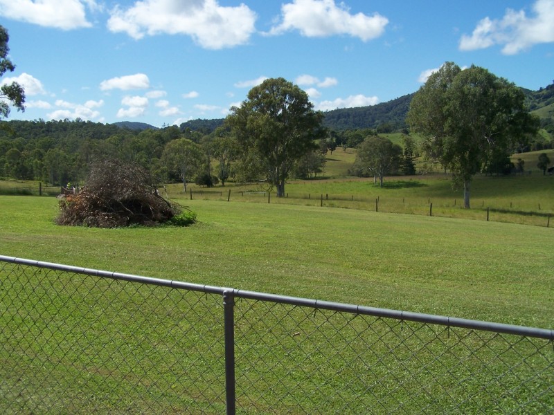 Mothar Mountain QLD 4570