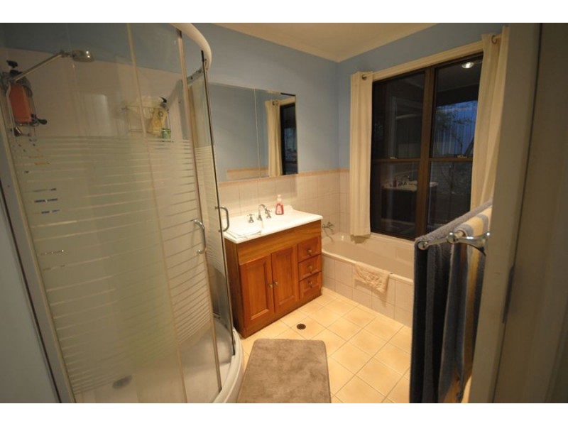 23 Minya Road, The Palms QLD 4570