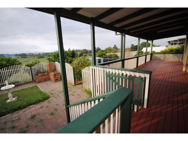 10 Smerdon Road, Southside QLD 4570