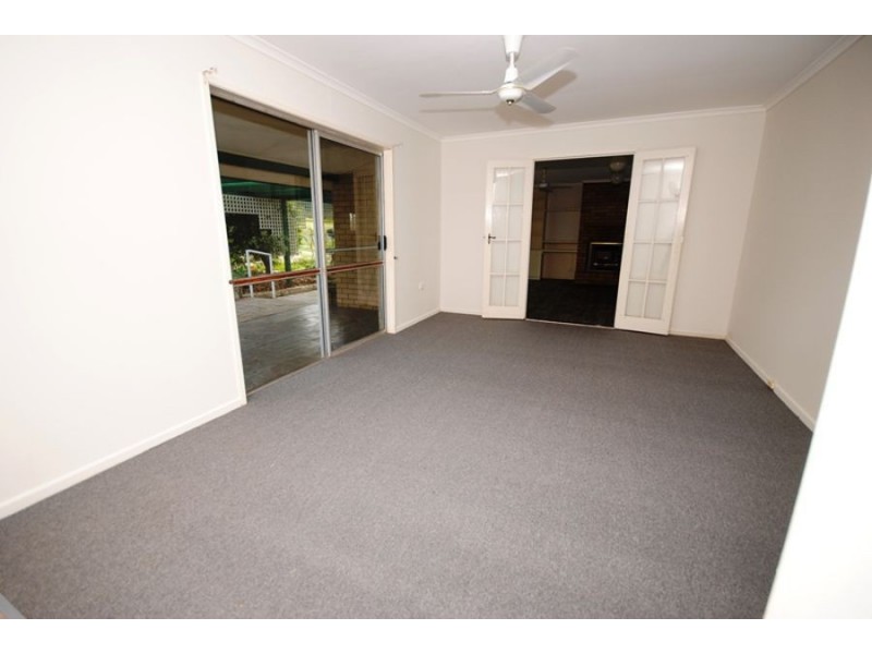 10 Smerdon Road, Southside QLD 4570