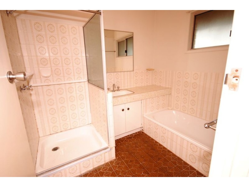 10 Smerdon Road, Southside QLD 4570