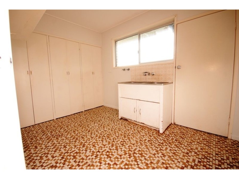 10 Smerdon Road, Southside QLD 4570