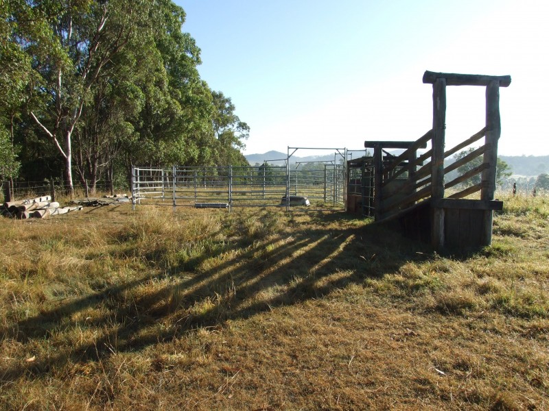 Mothar Mountain QLD 4570