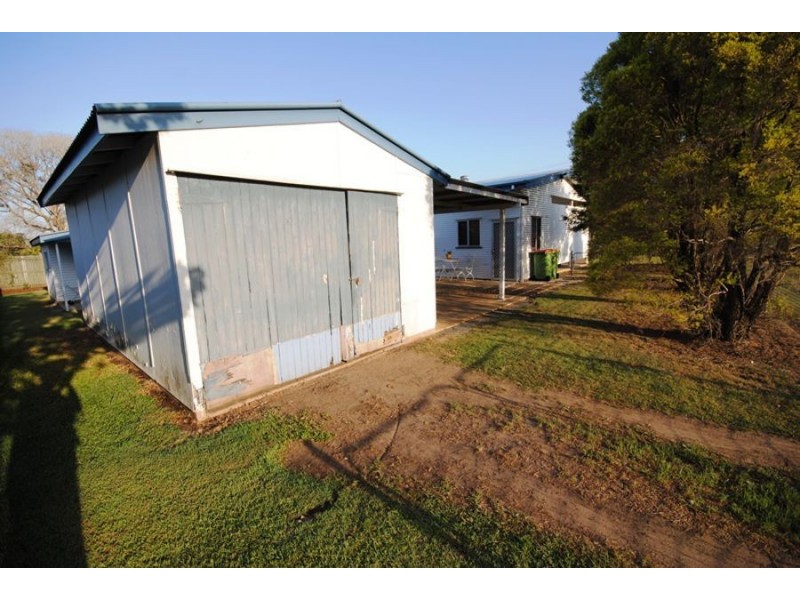 5 Leonard Street, Southside QLD 4570