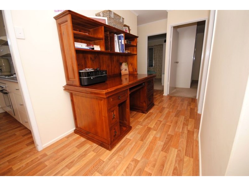 5 Leonard Street, Southside QLD 4570