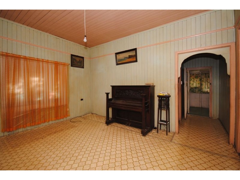 36 Young Street, Gympie QLD 4570