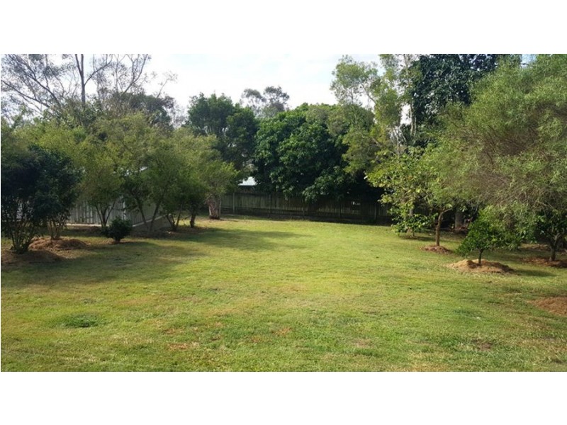 22 Furness Road, Southside QLD 4570