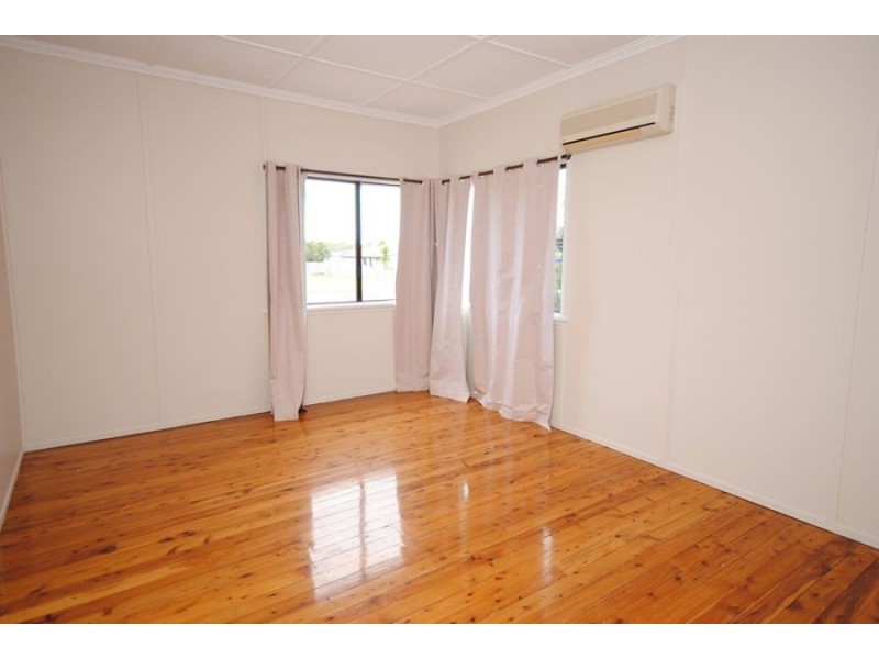 37 Canberra Avenue, Cooloola Cove QLD 4580