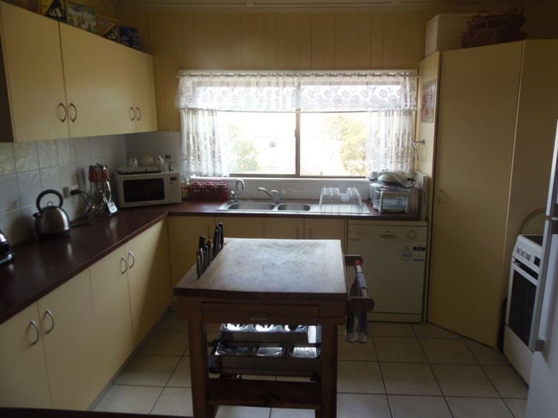 14 Hodge Street, Goomeri QLD 4601