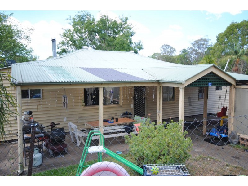 33 Fairview Road, Monkland QLD 4570