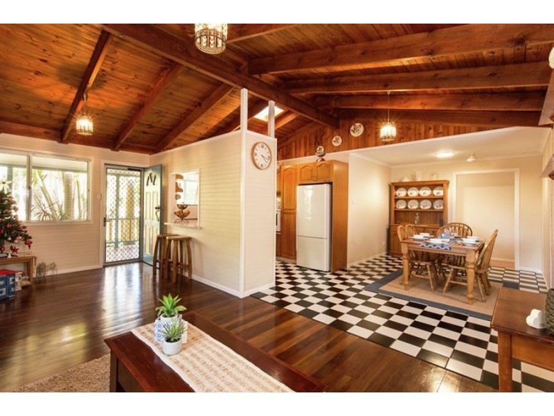 10 Taylor Drive, Pomona QLD 4568