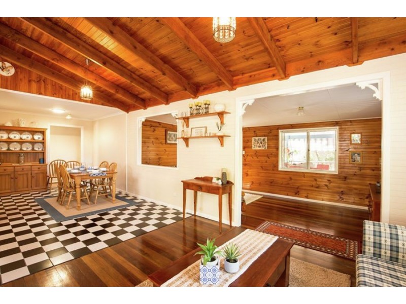 10 Taylor Drive, Pomona QLD 4568