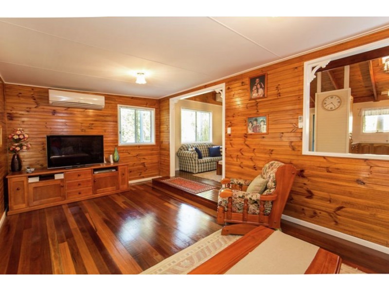 10 Taylor Drive, Pomona QLD 4568