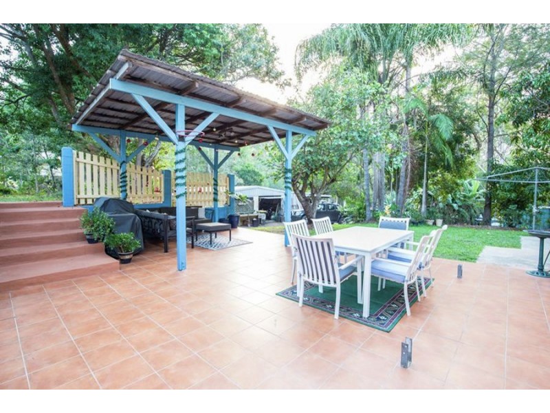 10 Taylor Drive, Pomona QLD 4568