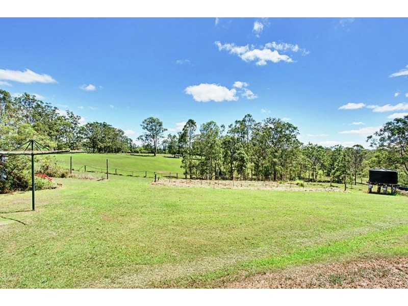 45 Erins Knob Road, Neerdie QLD 4570