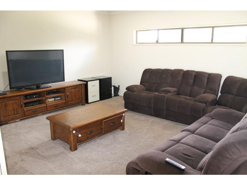 16 Jellick Road, The Palms QLD 4570