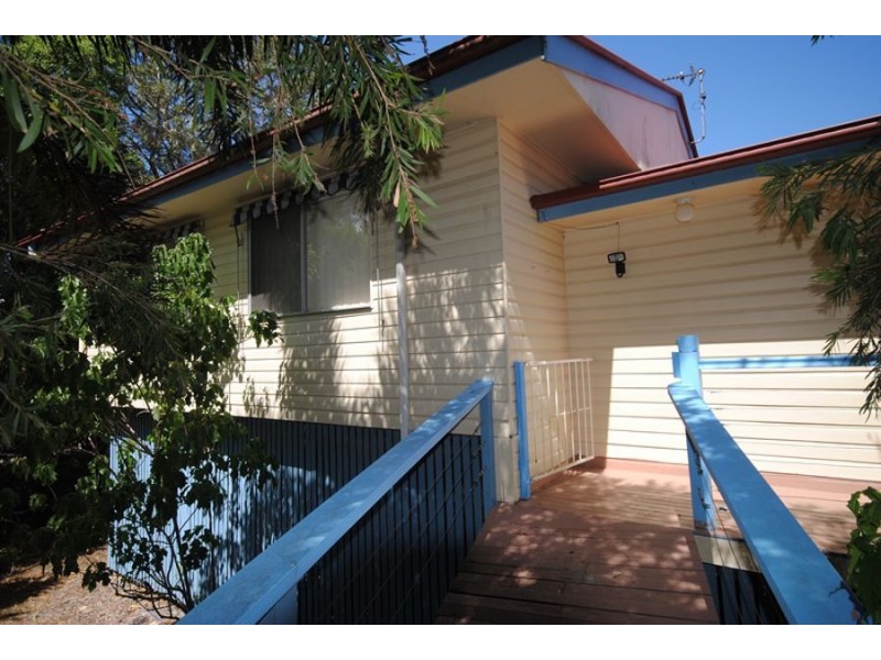 8 Lasiandra Drive, Southside QLD 4570