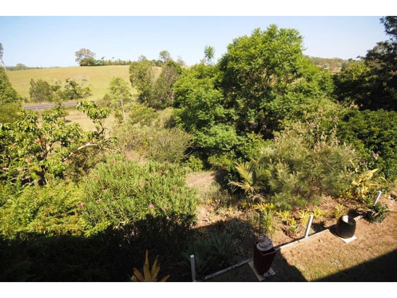 8 Lasiandra Drive, Southside QLD 4570