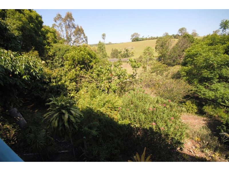 8 Lasiandra Drive, Southside QLD 4570
