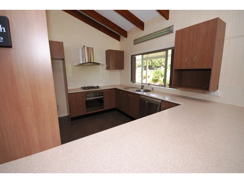 821 Kin Kin Road, Wolvi QLD 4570