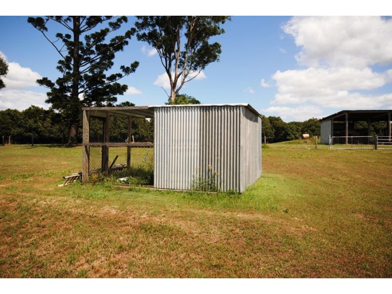 821 Kin Kin Road, Wolvi QLD 4570