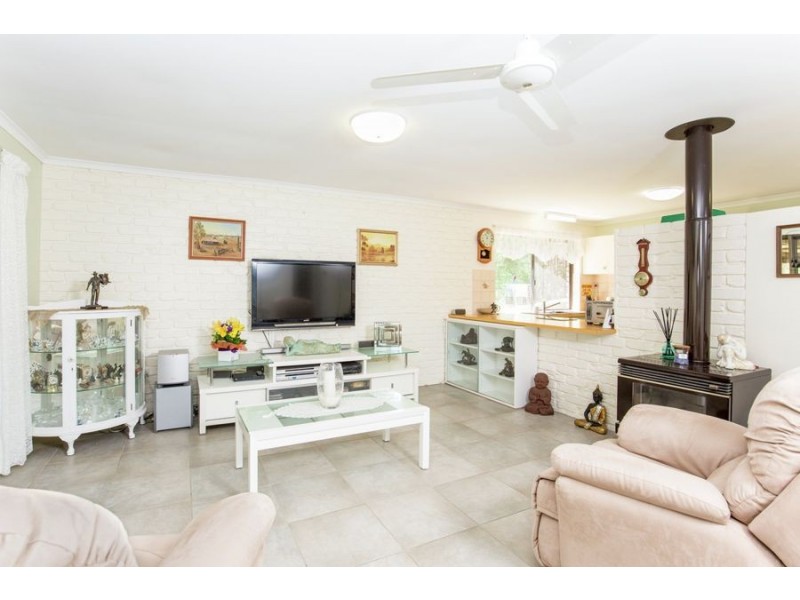 417 Cootharaba Road, Cootharaba QLD 4565