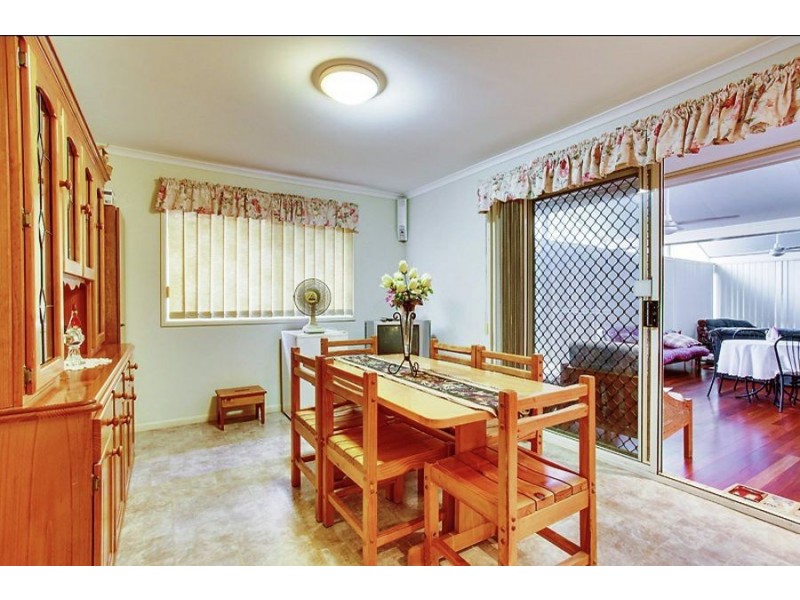 5 Willow Grove Road, Southside QLD 4570