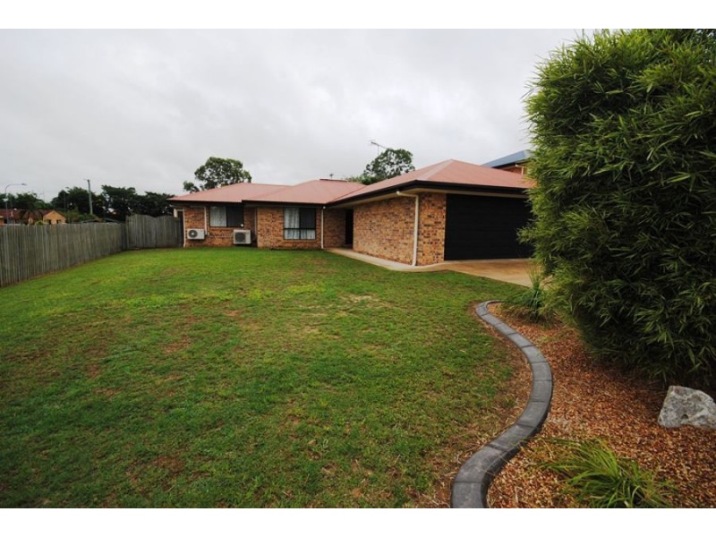 15 Castlereagh Court, Southside QLD 4570