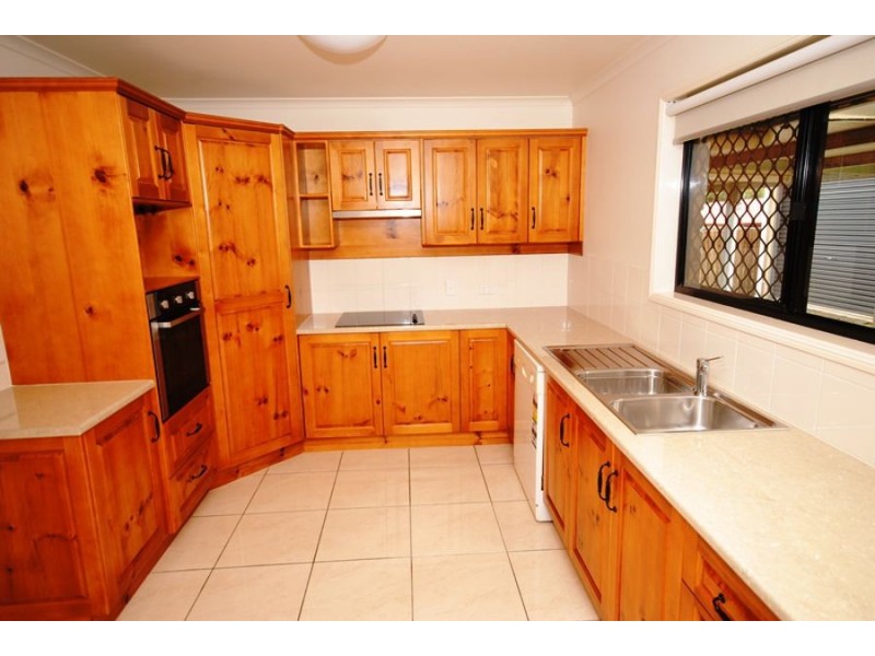 15 Castlereagh Court, Southside QLD 4570