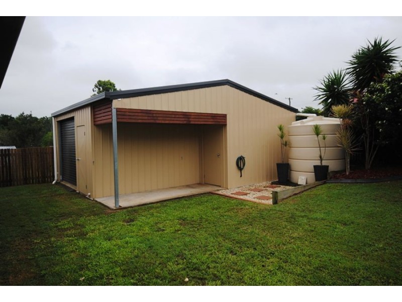 15 Castlereagh Court, Southside QLD 4570