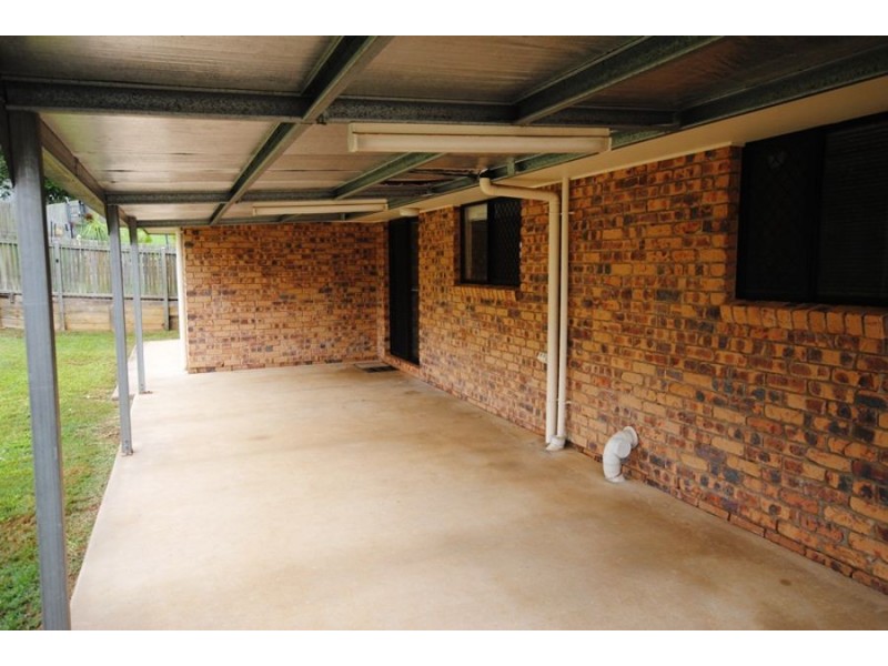 15 Castlereagh Court, Southside QLD 4570