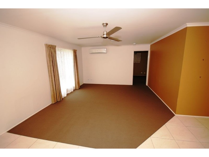 15 Castlereagh Court, Southside QLD 4570