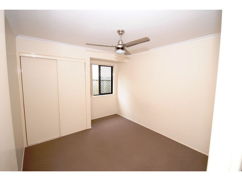 15 Castlereagh Court, Southside QLD 4570