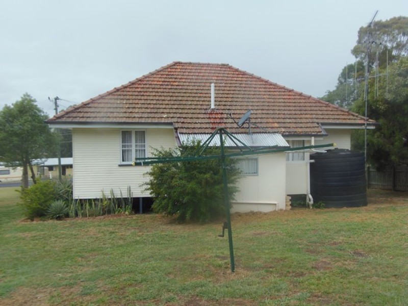 13 Murphy Street, Goomeri QLD 4601