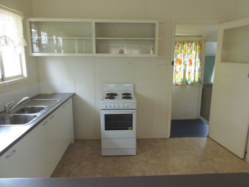 13 Murphy Street, Goomeri QLD 4601