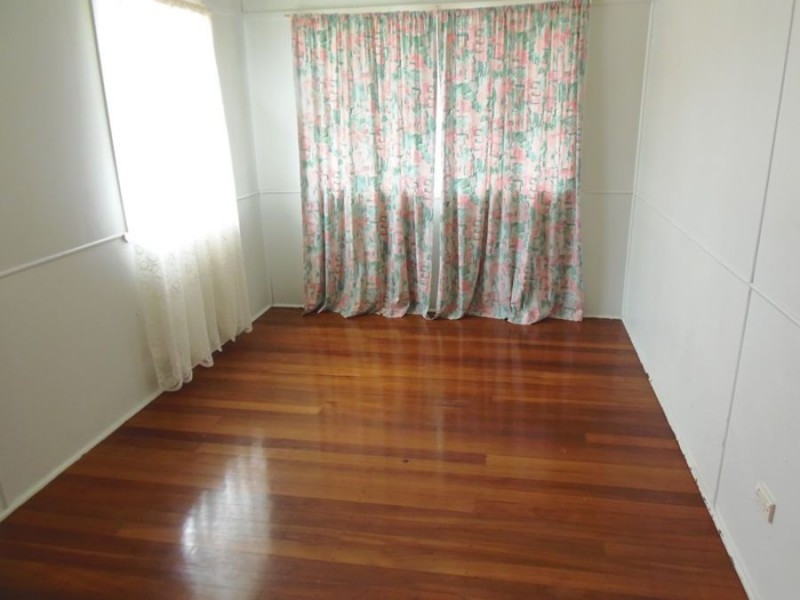 13 Murphy Street, Goomeri QLD 4601