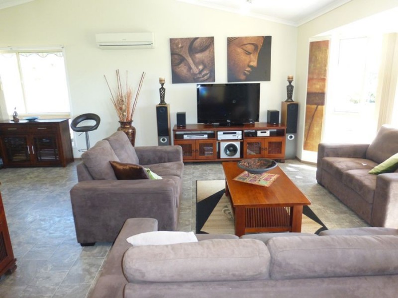 65 Belvedere Road, Veteran QLD 4570