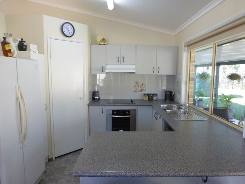 65 Belvedere Road, Veteran QLD 4570