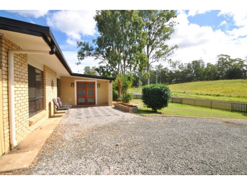 98 Stumm Rd, Southside QLD 4570