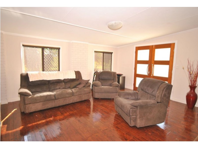 98 Stumm Rd, Southside QLD 4570