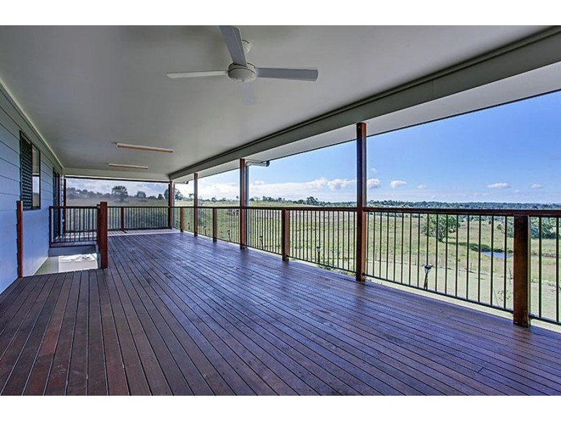 676 Bruce Highway, Chatsworth QLD 4570