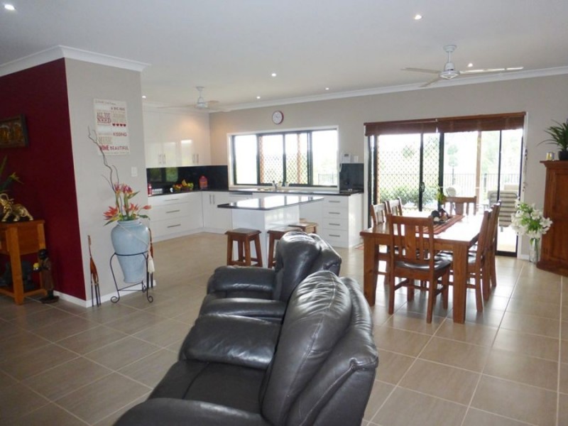 113 Bridge Creek Road, Greens Creek QLD 4570